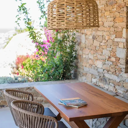 Alma Sunset Apartment