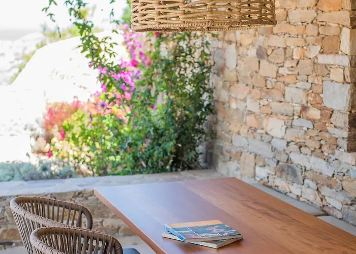 Alma Sunset Apartment